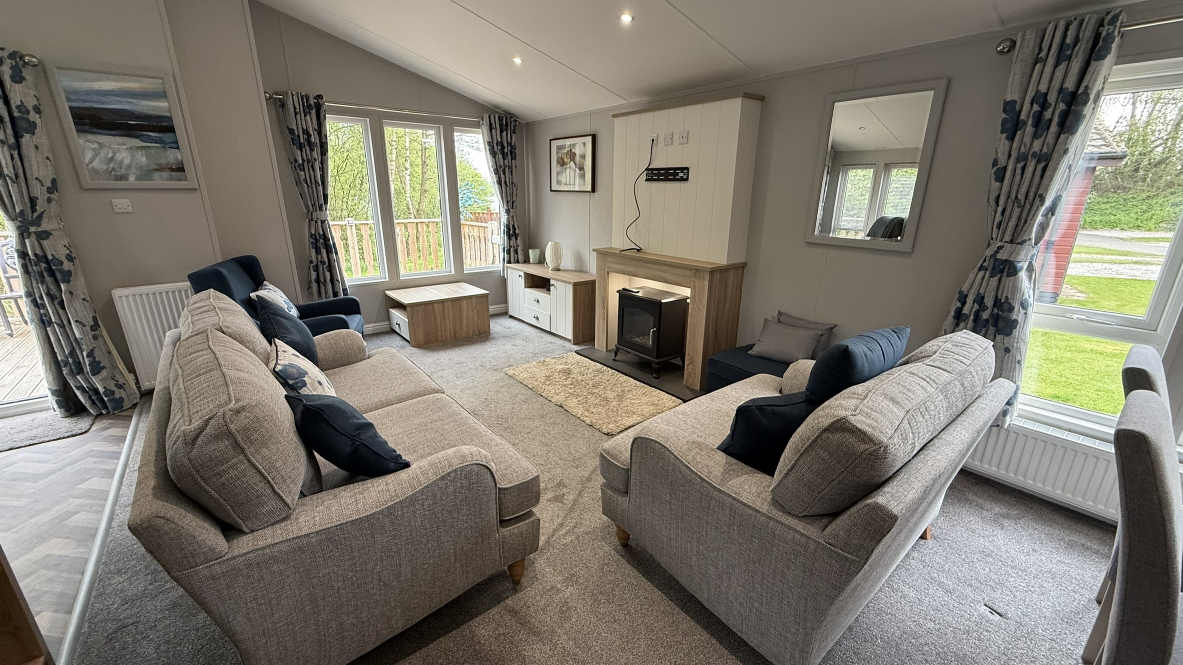 property gallery image 1