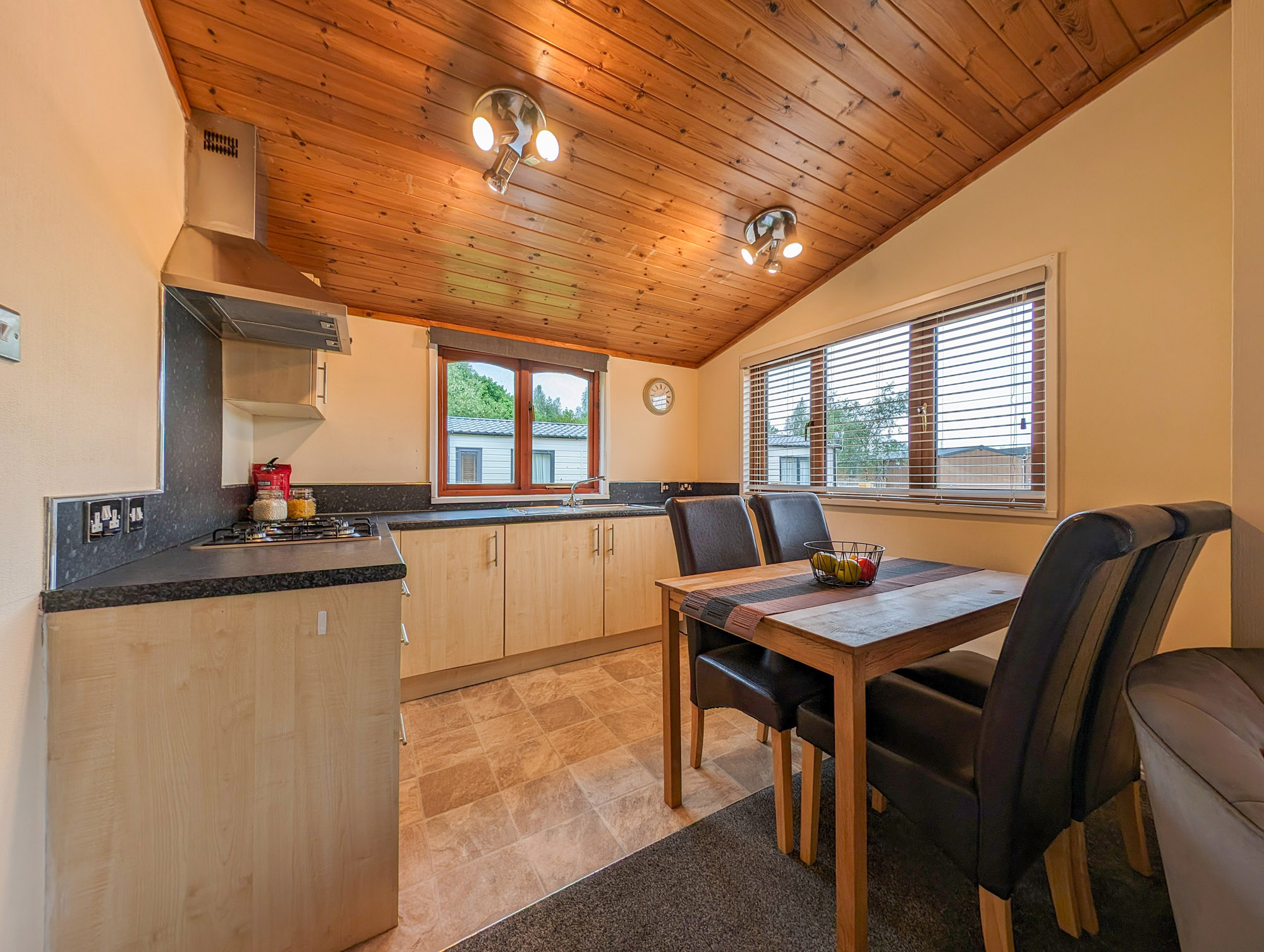 property gallery image 9