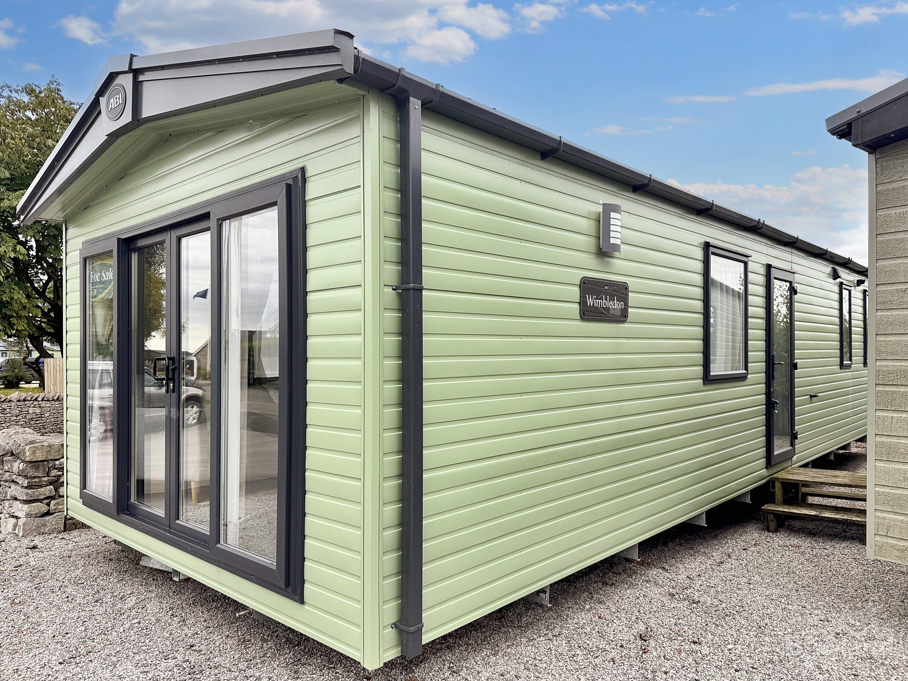 property gallery image 1