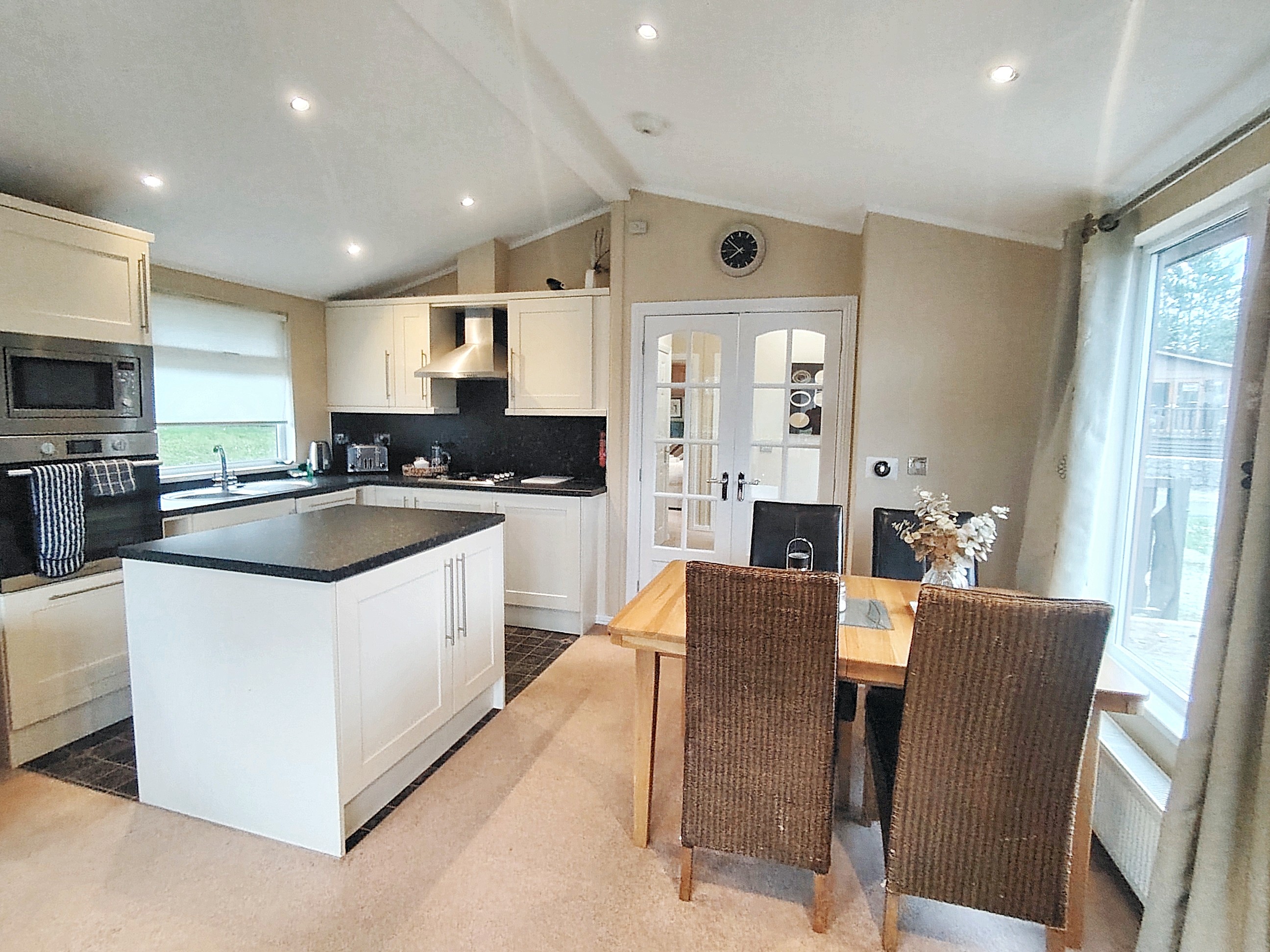 property gallery image 4