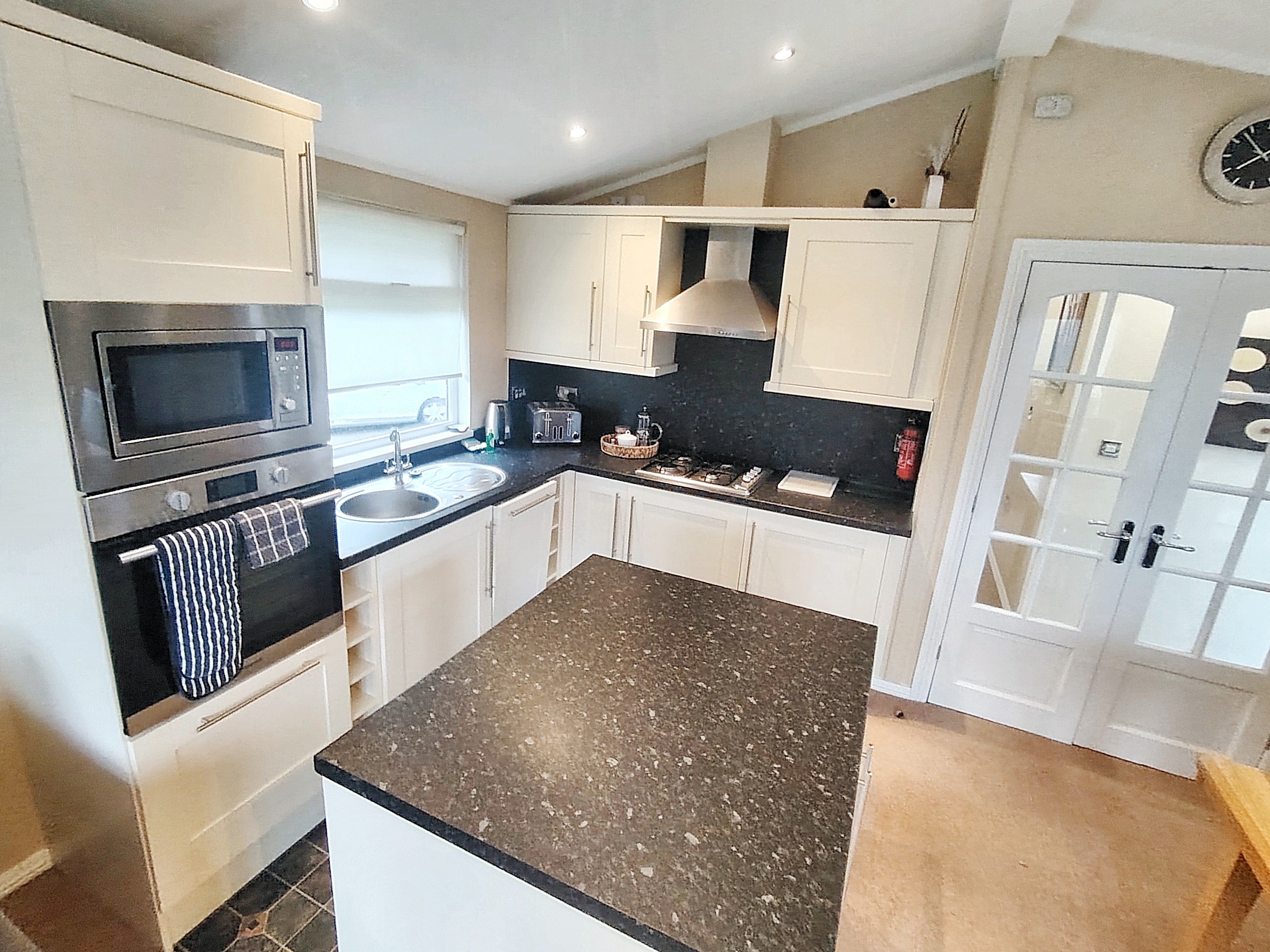 property gallery image 6